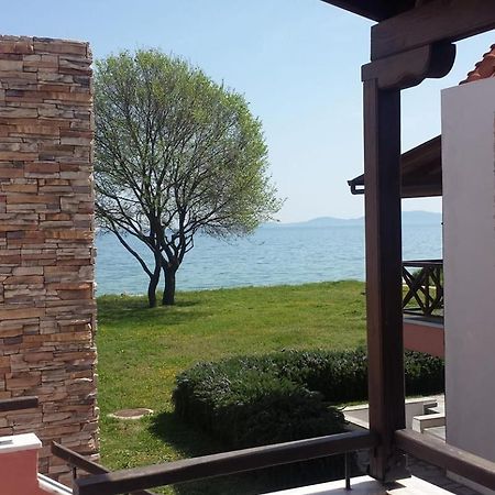 Beachfront Stylish Maisonette In Jeriszósz Kültér fotó