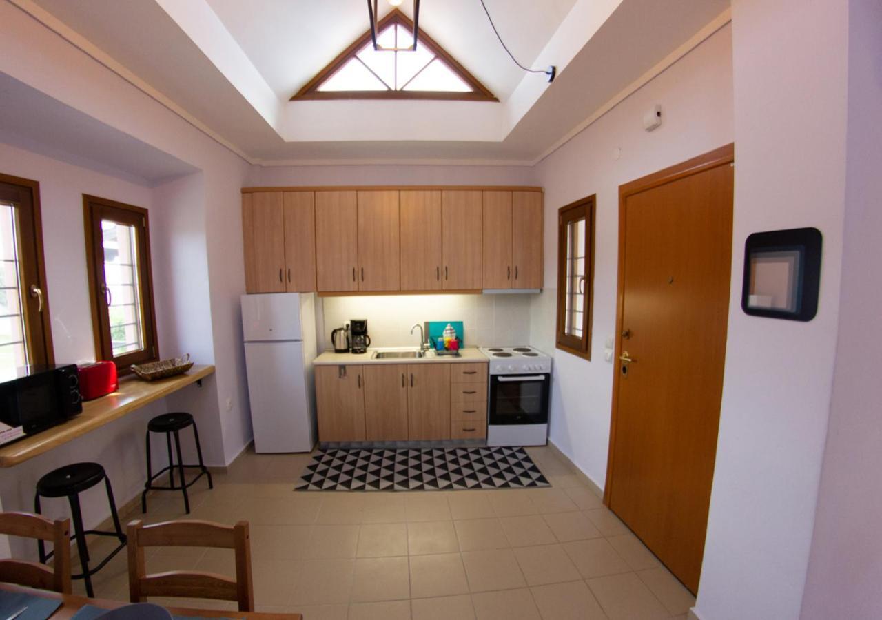 Beachfront Stylish Maisonette In Jeriszósz Kültér fotó